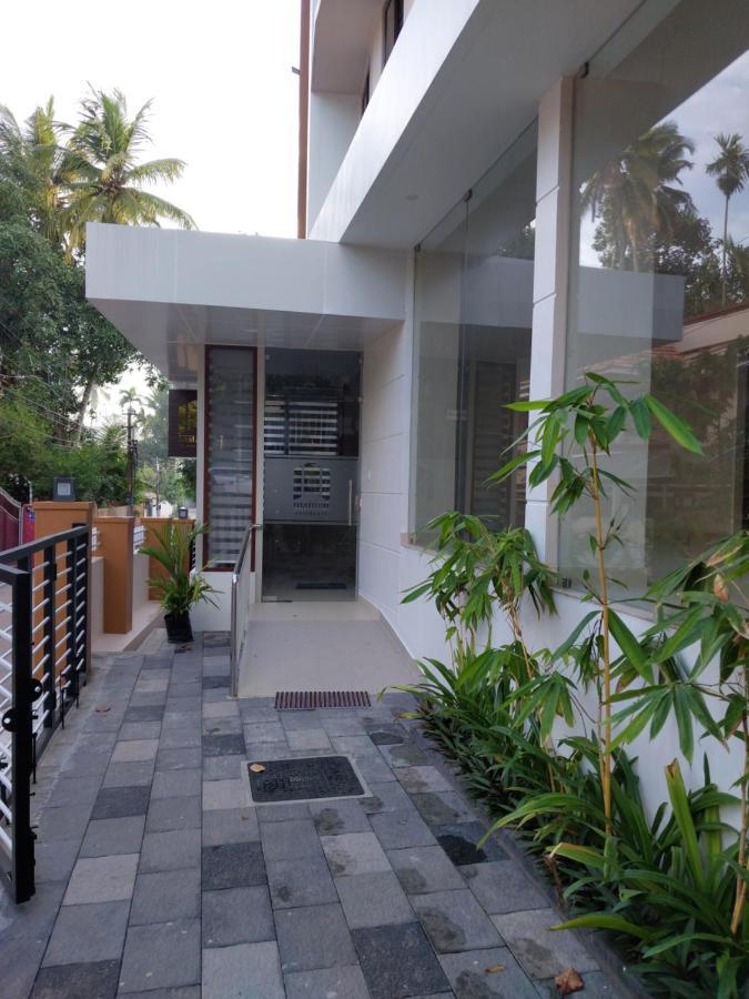 Hotel Mannat Residence Тривандрум Экстерьер фото