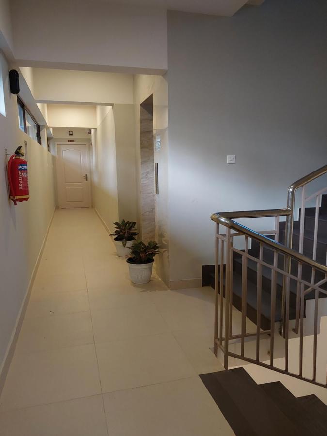 Hotel Mannat Residence Тривандрум Экстерьер фото