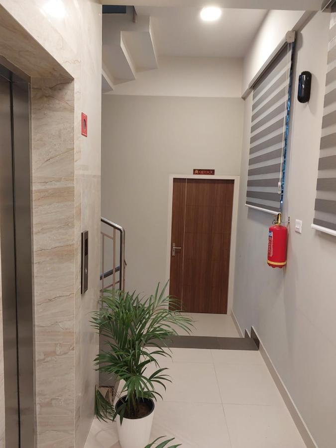 Hotel Mannat Residence Тривандрум Экстерьер фото